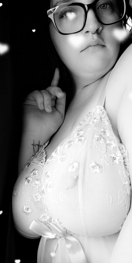 Photo nue de fuite OnlyFans de Pixieprincess1994