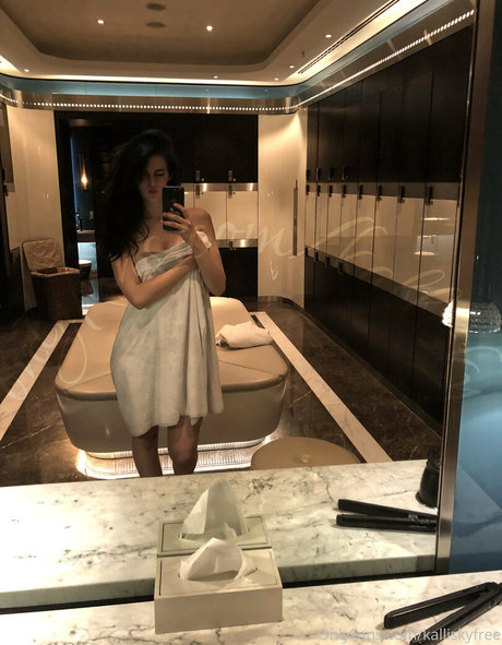 Photo nue de fuite OnlyFans de Kalliskyfree