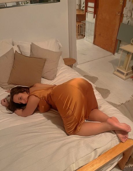 Photo nue de fuite OnlyFans de Luckywithlola
