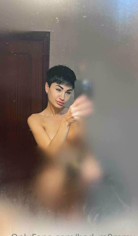 Photo nue de fuite OnlyFans de Badm0mmy