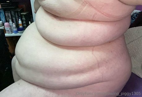 Photo nue de fuite OnlyFans de Growingpiggy1305