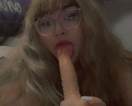 Photo nue de fuite OnlyFans de Lovergirllynn