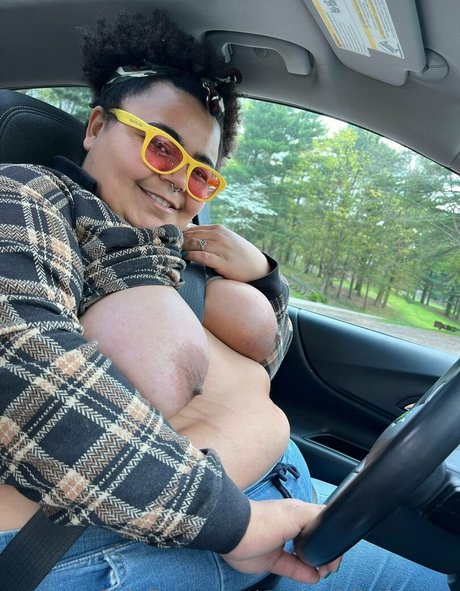 Photo nue de fuite OnlyFans de Mermaidinthemtn
