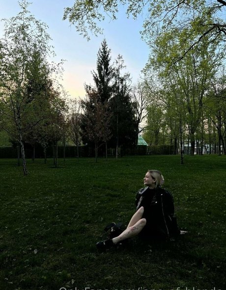 Jane_of_blonde