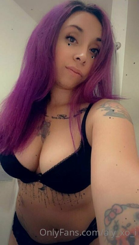 Photo nue de fuite OnlyFans de Alyxoi