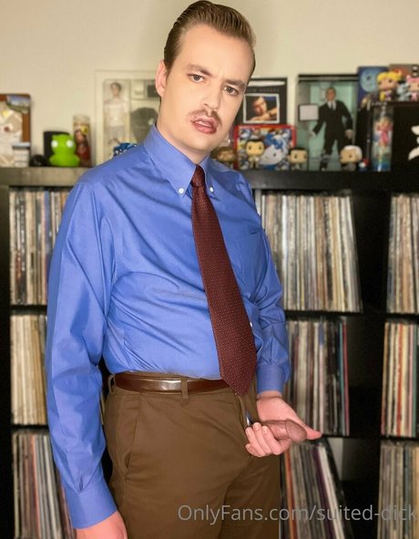 Photo nue de fuite OnlyFans de Petersuitandtie