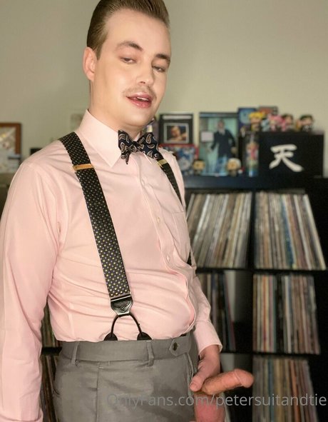 Petersuitandtie