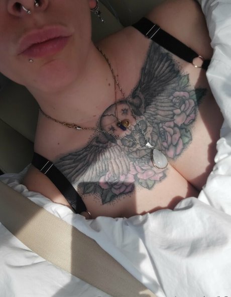 Photo nue de fuite OnlyFans de Nezuko18
