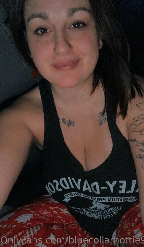 Photo nue de fuite OnlyFans de Bluecollarhottie98