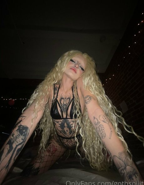 Photo nue de fuite OnlyFans de Gothspiiit