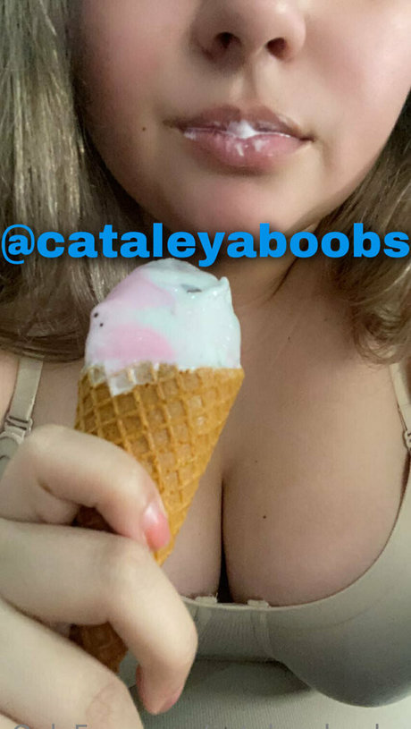 Photo nue de fuite OnlyFans de Cataleyaboobs