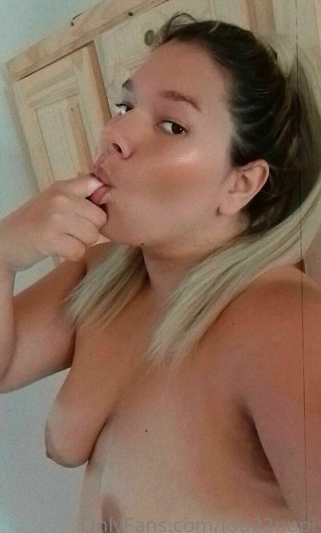 Photo nue de fuite OnlyFans de Lou22pupi
