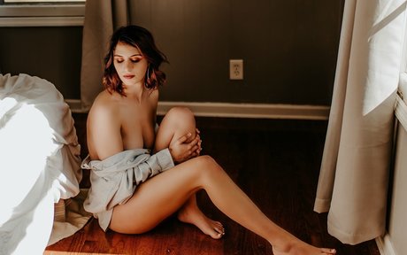 Photo nue de fuite OnlyFans de Mommyunder25