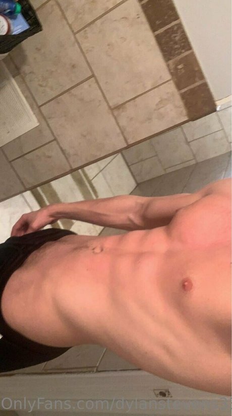Photo nue de fuite OnlyFans de Dylanstevens33