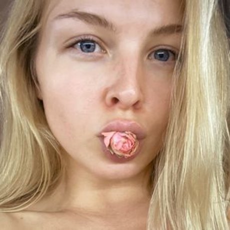 Photo nue de fuite OnlyFans de Skycouple