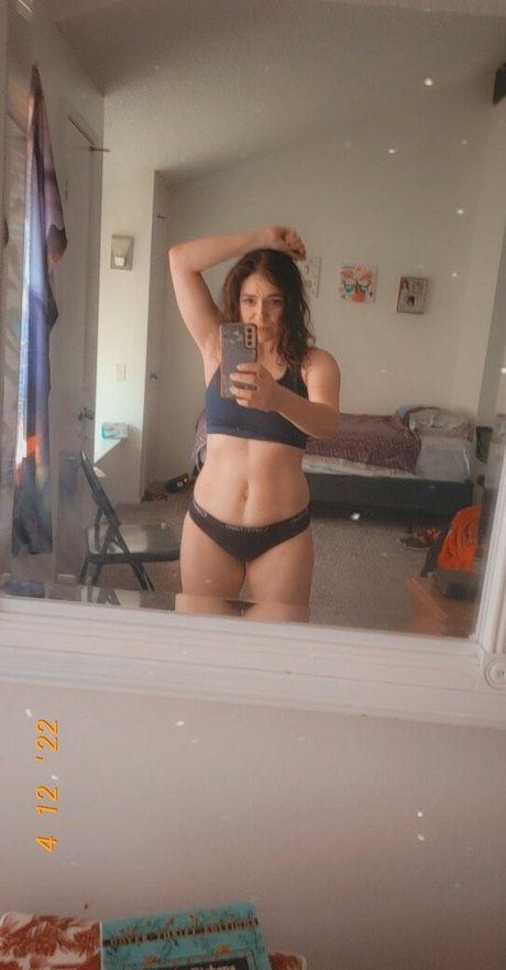 Photo nue de fuite OnlyFans de Brunettebeauty86