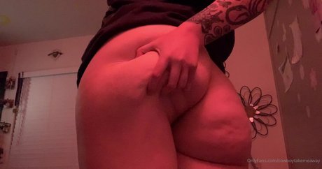 Photo nue de fuite OnlyFans de Cowboytakemeaway