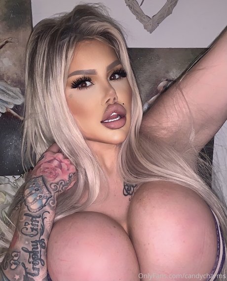 Photo nue de fuite OnlyFans de Candy Charms