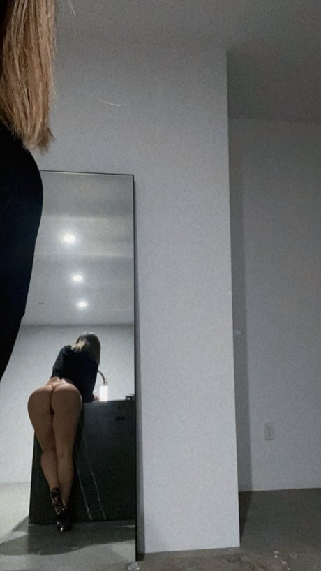 Photo nue de fuite OnlyFans de Lauren Pisciotta