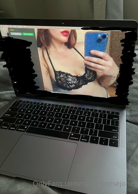 Photo nue de fuite OnlyFans de Naomie Rose