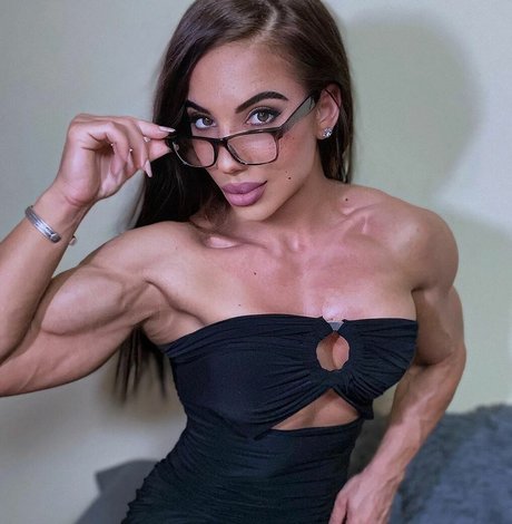 Photo nue de fuite OnlyFans de Elisabeta Ionita