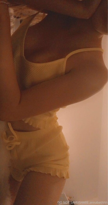 Photo nue de fuite OnlyFans de Annabeth Davies