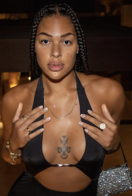Photo nue de fuite OnlyFans de Elizabeth Cambage