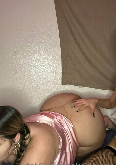 Photo nue de fuite OnlyFans de Ainekaboogie
