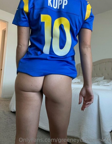Photo nue de fuite OnlyFans de Greeneyesonme