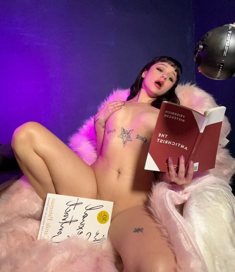 Photo nue de fuite OnlyFans de G0atgirl
