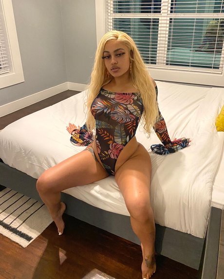 Photo nue de fuite OnlyFans de Ghana Mama