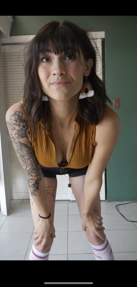 Photo nue de fuite OnlyFans de Alicenocountry