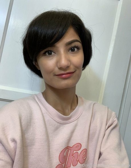 Photo nue de fuite OnlyFans de Vivaathenax