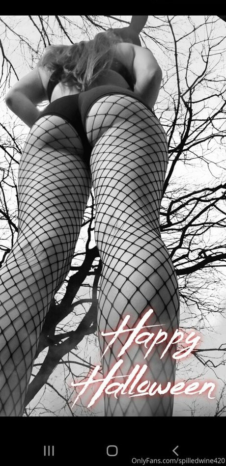 Photo nue de fuite OnlyFans de Spilledwine420