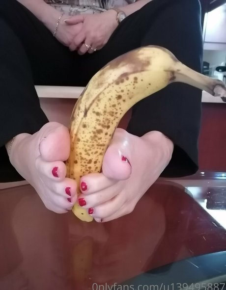 Footmistressmissb