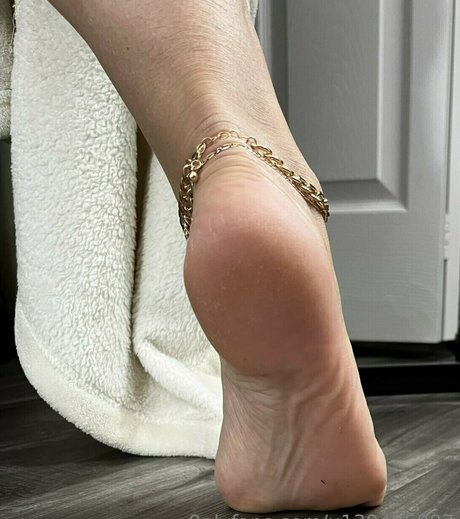 Foot-mistress-miss-b