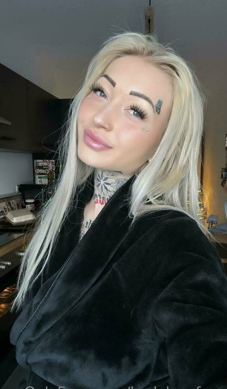 Photo nue de fuite OnlyFans de Badxlucyfree