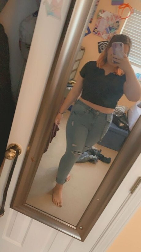 Photo nue de fuite OnlyFans de Brattylolarose09