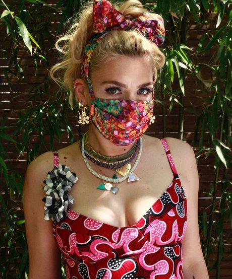 Photo nue de fuite OnlyFans de Busy Philipps