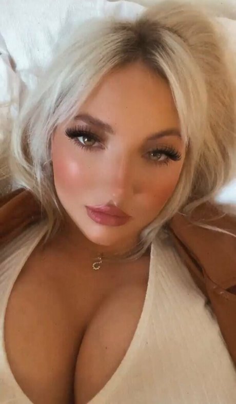 Photo nue de fuite OnlyFans de Shona Colson