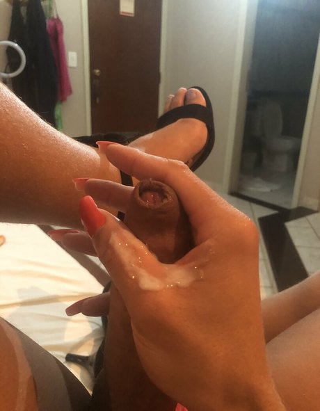 Photo nue de fuite OnlyFans de Renataryos