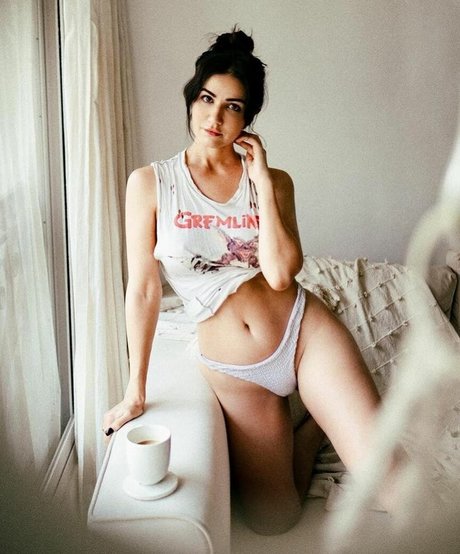 Amyaelaofficial