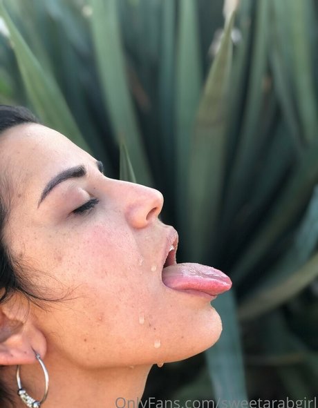 Sweetarabgirl