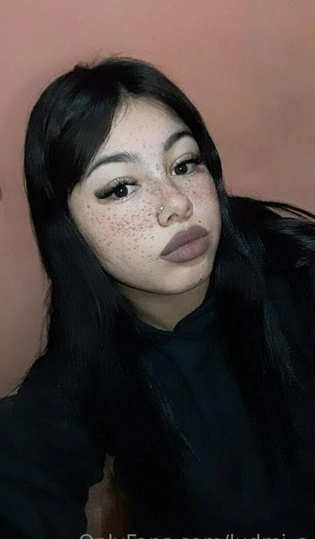 Photo nue de fuite OnlyFans de Ludmia