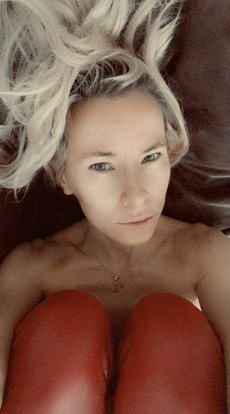 Photo nue de fuite OnlyFans de Loveislove01