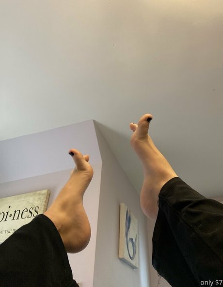 Photo nue de fuite OnlyFans de Goddessvalentinaaa