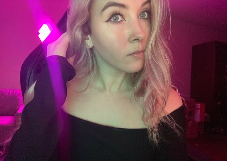 Photo nue de fuite OnlyFans de Emilycc