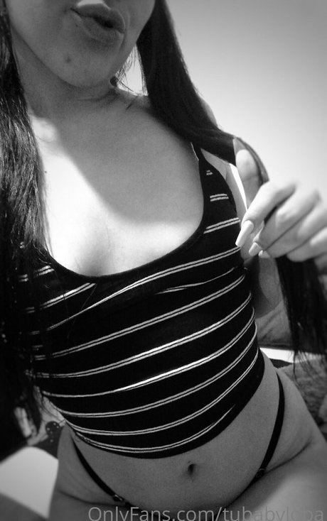 Photo nue de fuite OnlyFans de Tubabyloba