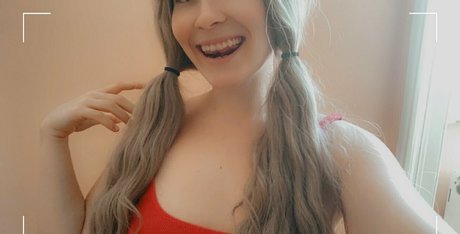 Photo nue de fuite OnlyFans de Daphnebubblefree
