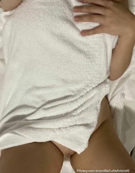 Photo nue de fuite OnlyFans de Lolla Antonelli